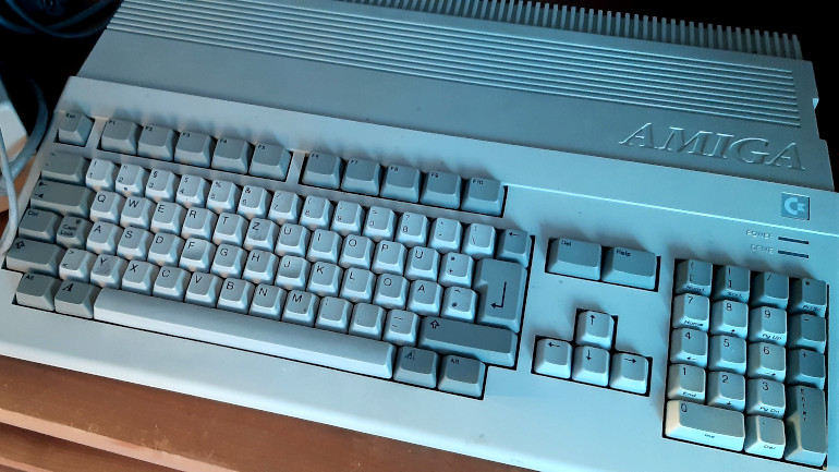 Pros and cons: Amiga 500 / Test of A604n extension