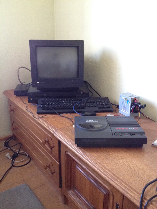 Amiga CDTV z CD32